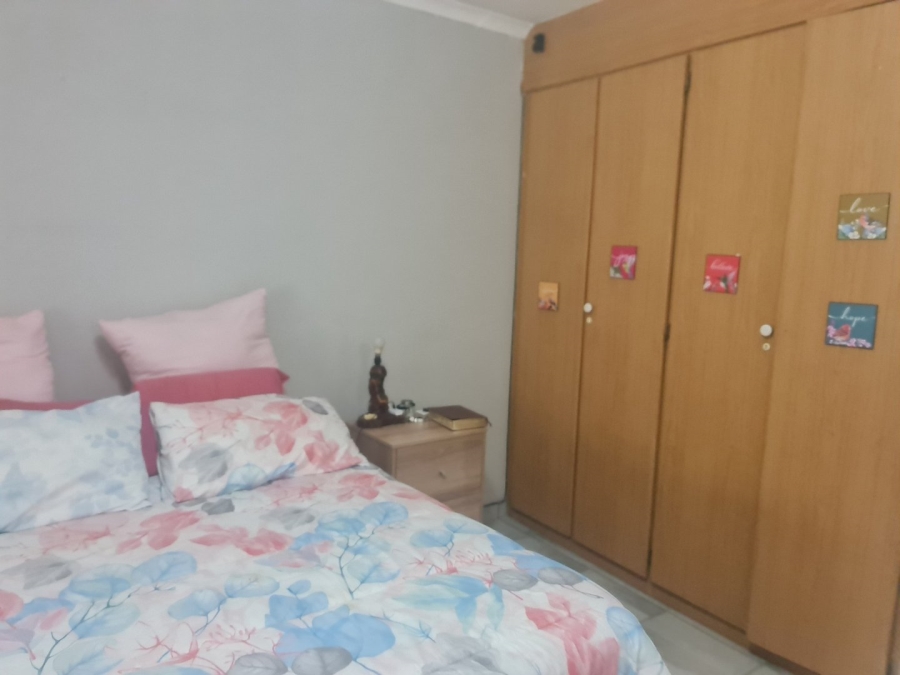 3 Bedroom Property for Sale in Geelhoutpark North West